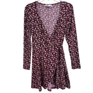 Hollister‎ Burgundy Daisy Print Wrap Dress Long Sleeve Mini Size S EUC Feminine